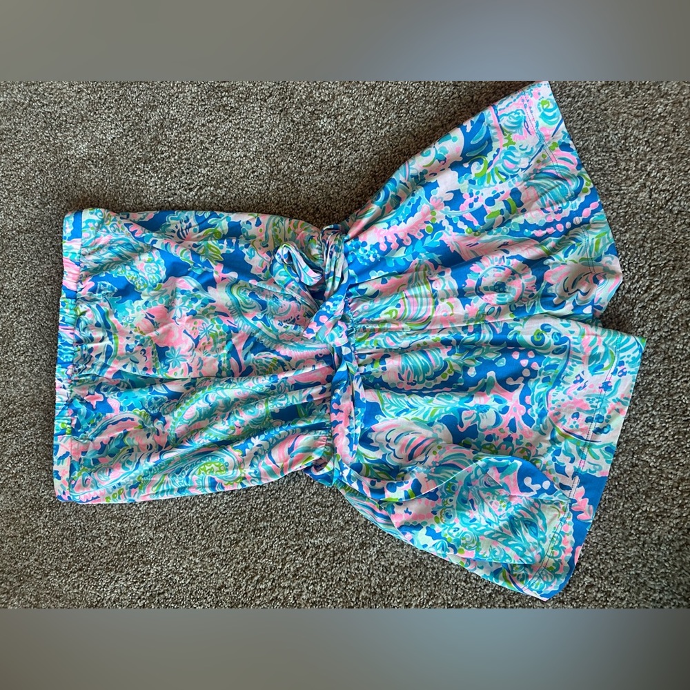 New with tags- womens size small Lilly Pulitzer romper - non smoking home.